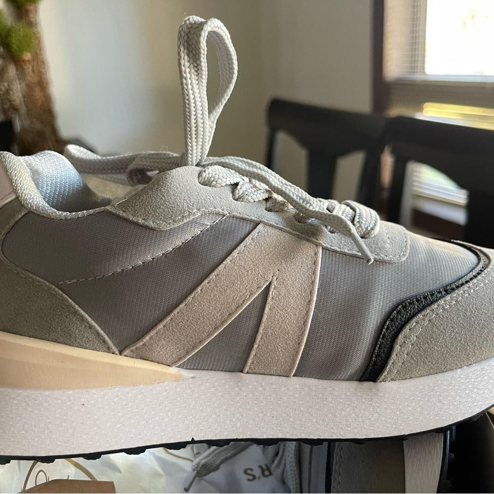 Boutique Sneakers